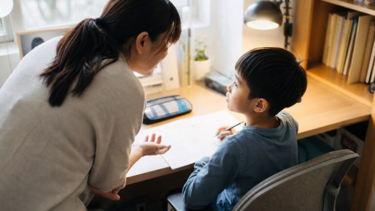 一位媽媽寫給青春迷茫兒子的一封信 – 句句觸動人心，讓百萬人都感動了..